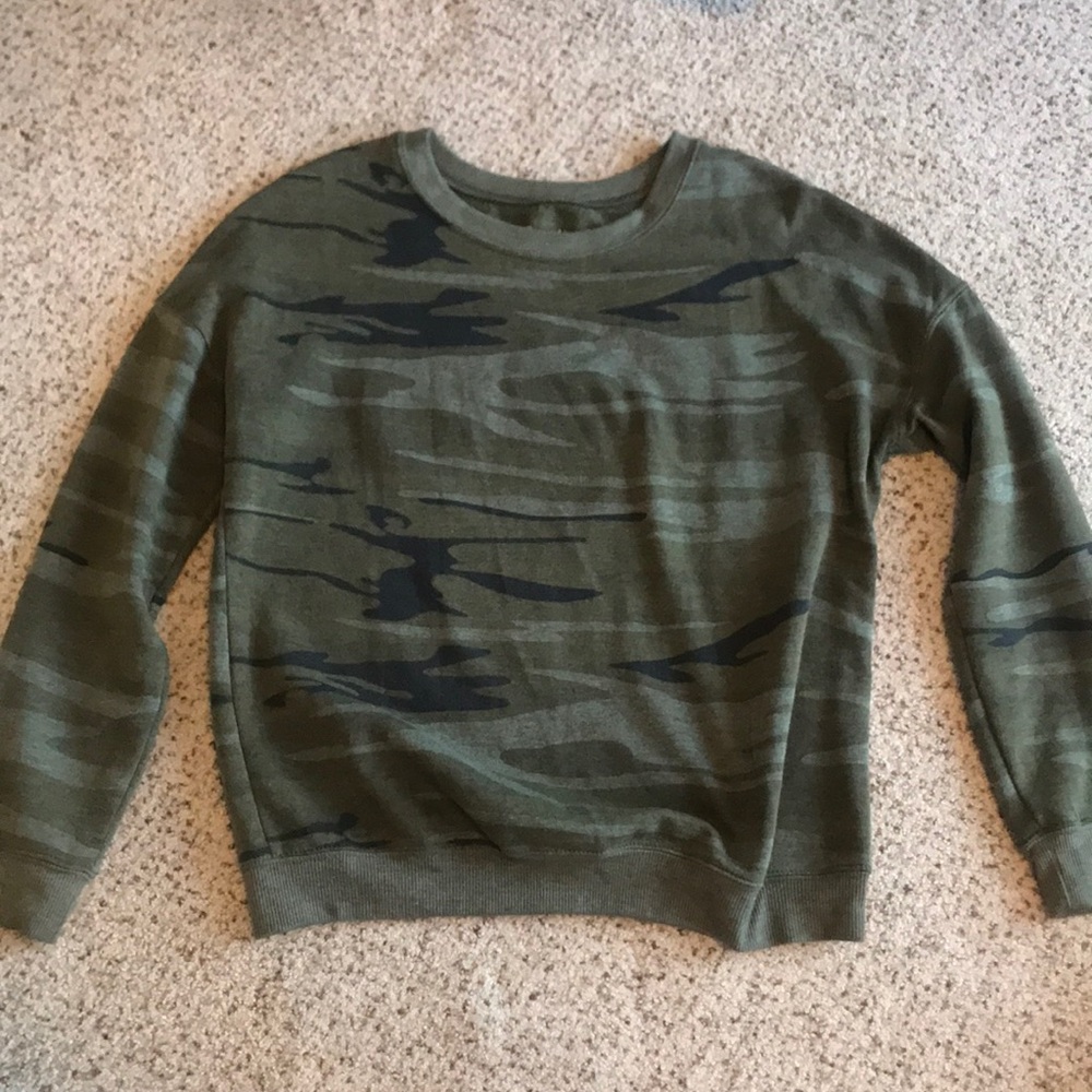 Fuzzy long sleeve